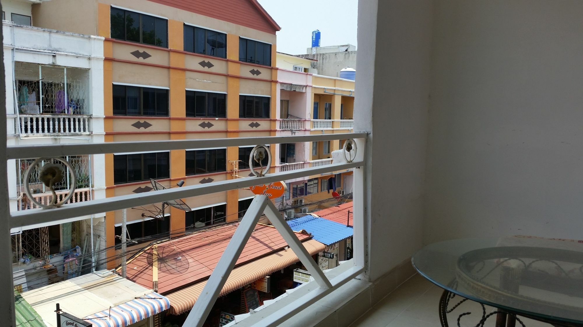 Kc'S Hideaway Hotel Jomtien Beach Buitenkant foto